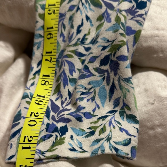 Appleseed's Blue‎ and Green Leaf Print Shirt - Picture 8 of 9